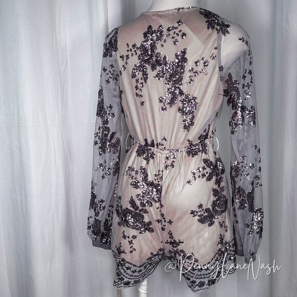 NWT L'Atiste Sheer Sleeve Sequined Deep V Neck Romper Lvander - Picture 4 of 14